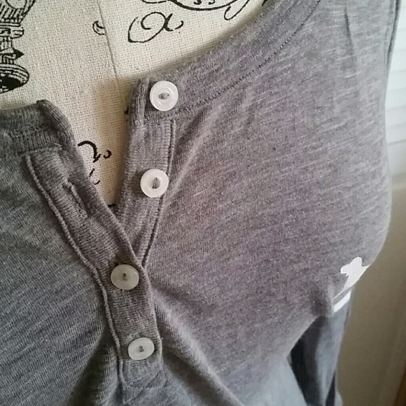 !HOST PICK! 👑PINK Collegiate Long Sleeve Tee👑 - Picture 2 of 6